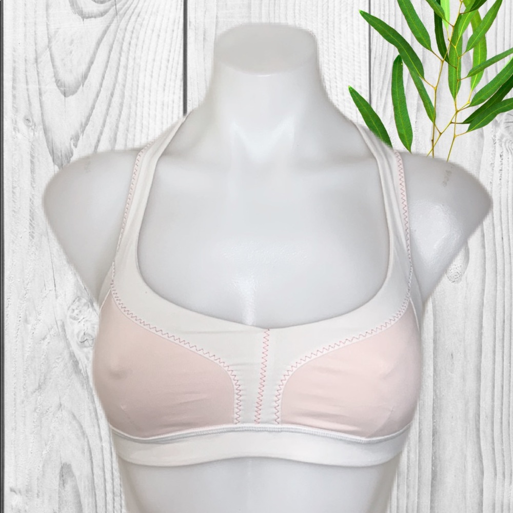 Lululemon Sports Bra 4. (B-003)